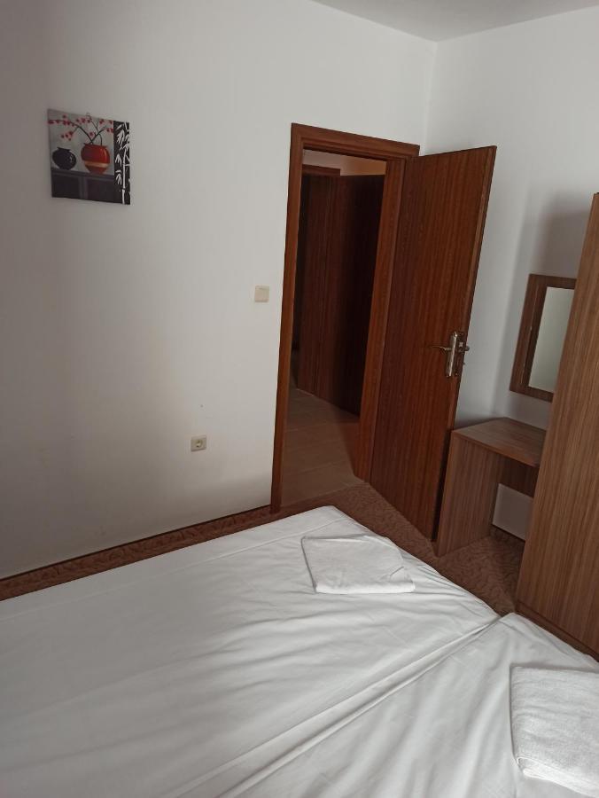 Private Apartments Nevena パンポロボ エクステリア 写真