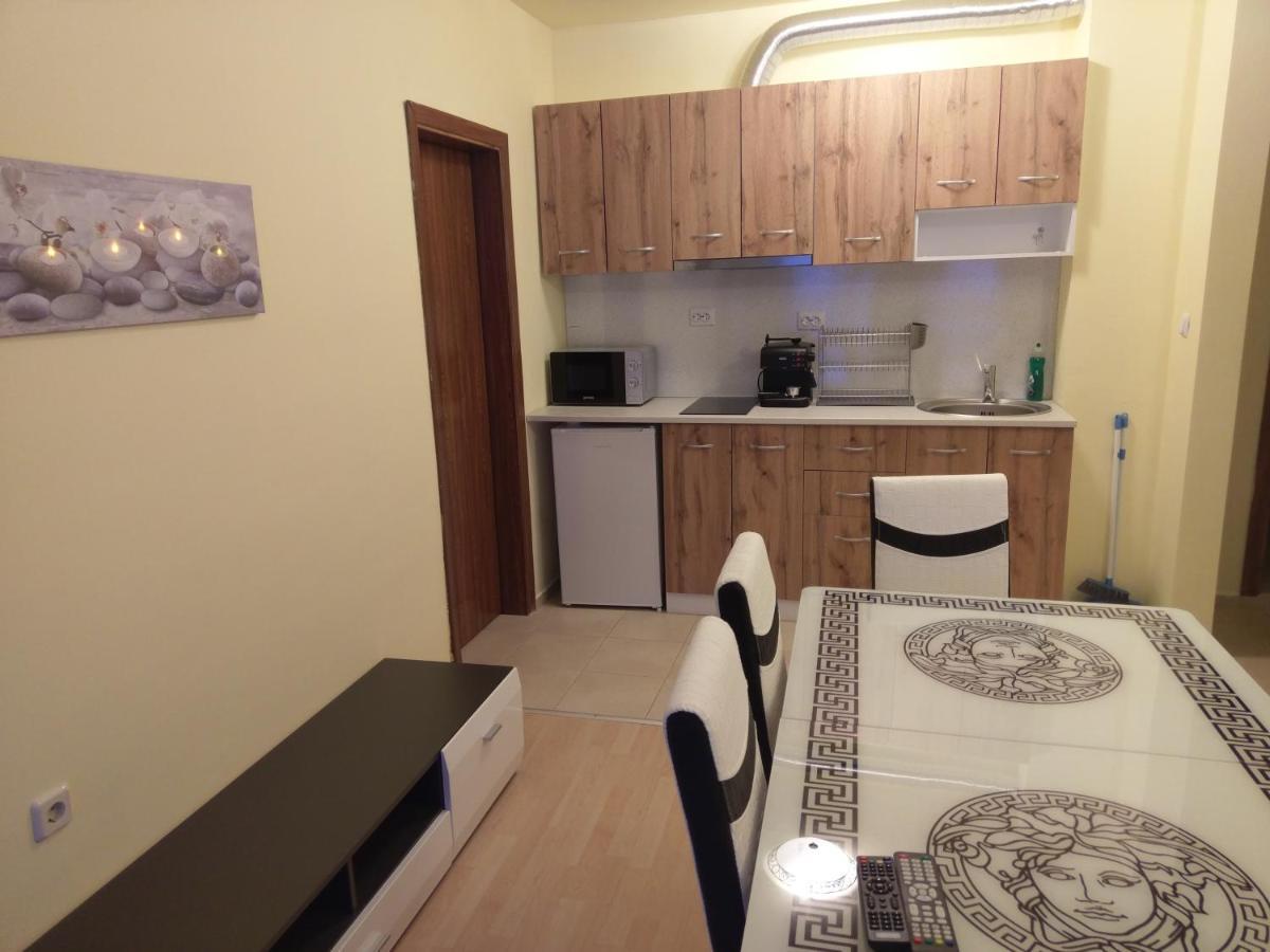 Private Apartments Nevena パンポロボ エクステリア 写真