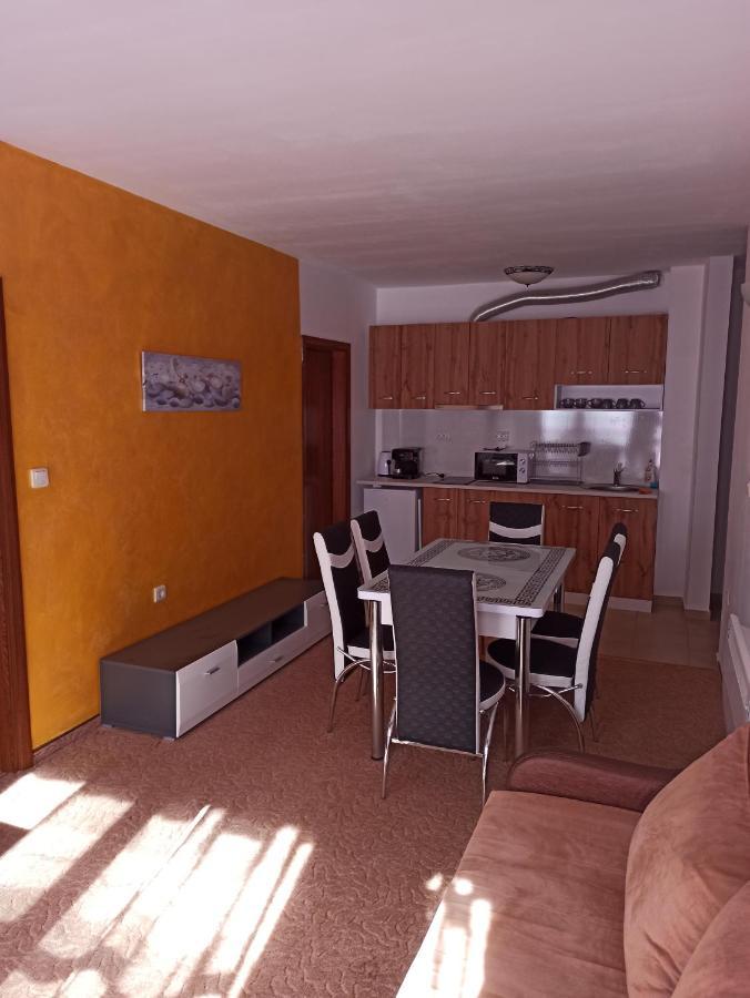 Private Apartments Nevena パンポロボ エクステリア 写真