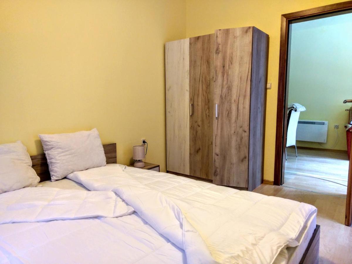 Private Apartments Nevena パンポロボ エクステリア 写真